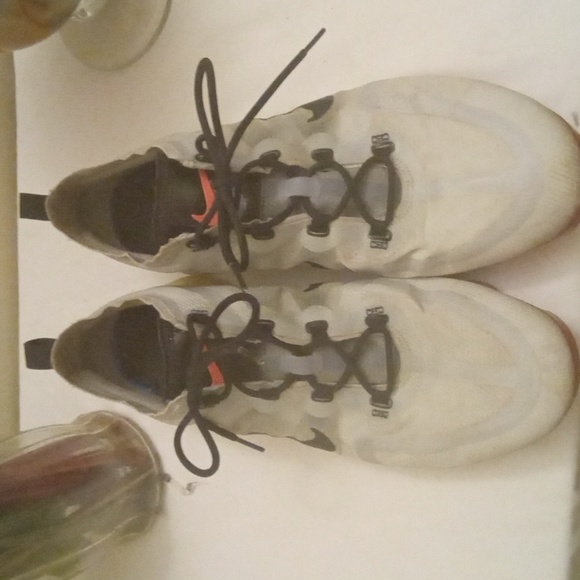 Nike Air Vapormax - Picture 2 of 5
